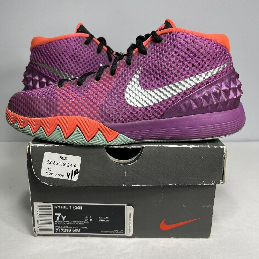 Nike Kyrie 1 Easter 2015 Size 7 717219 508 Kyrie Irving FREE SHIPPING
